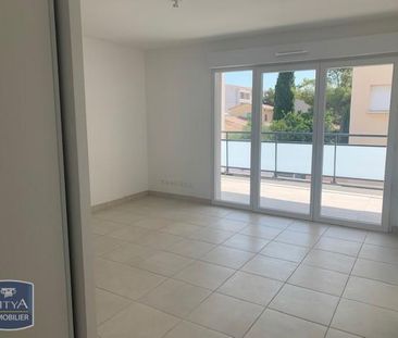 Location Appartement 2 pièces 47m² MIRAMAS 13140 - Photo 2