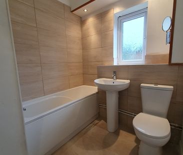 1 Bed Flat, Waterloo Road, SO15 - Photo 5