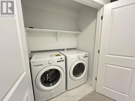 383 MANGO STREET - Photo 2