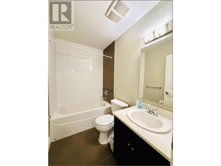 BSMT 25XX W 35TH AVENUE, Vancouver, British Columbia - Photo 5