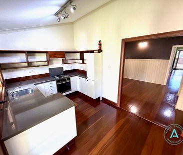 Charming Character Home in the Heart of East Victoria Park - Photo 1