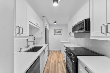 For Lease - 1964 Main Street Unit# 901, Hamilton, Ontario - Photo 4