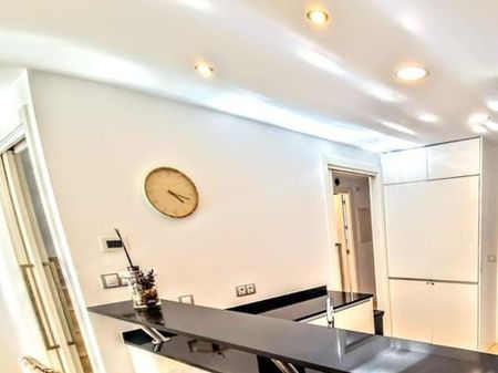 3 bedroom luxury Semidetached House for rent in Marbella, Spain - Photo 4