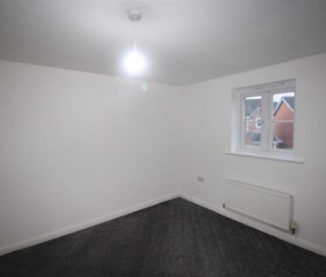 3 bedroom end of terrace house to rent - Photo 5