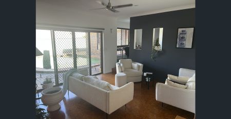 Spacious 4-Bedroom Family Home with Pool in Wishart - Photo 4