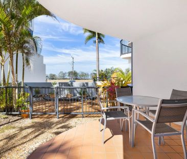 Perfect Beach Side Location - Fully Furnished - Photo 6