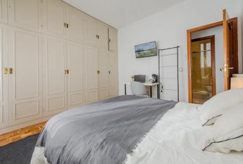 Calle de Granada, Madrid, Community of Madrid 28007