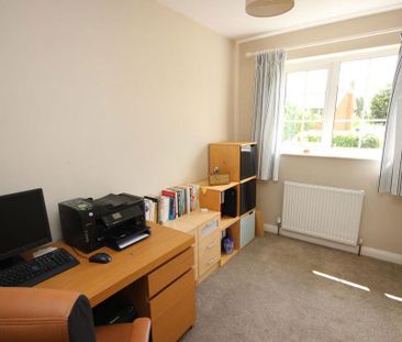 3 bedroom semi-detached house to rent - Photo 6