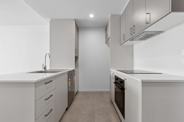 Waterside living. - Photo 1