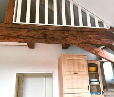 Charmante 2.5-Zimmer-Dachwohnung in Döttingen - Foto 4