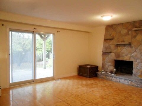 For Lease - 141 Garden Avenue Unit# Back, Richmond Hill, Ontario - Photo 1