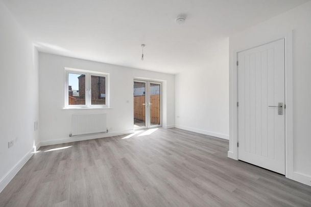 2 bedroom semi-detached house to rent - Photo 1