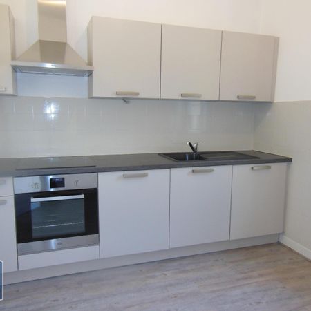 Location Appartement 5 pièces 119m² MACON 71000 - Photo 3