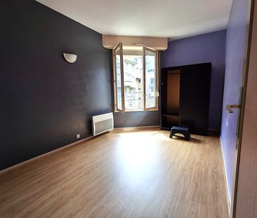 Apartment - Photo 2