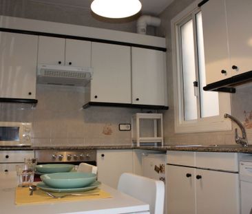 Quiet room in Calle San Pere Més Alt - Photo 1