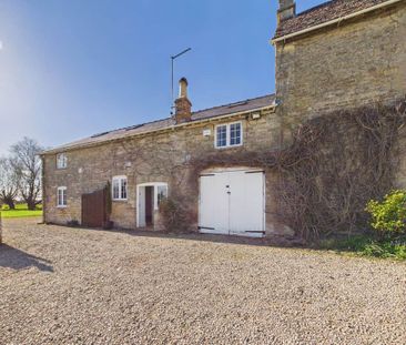 Latton, Swindon - Photo 4