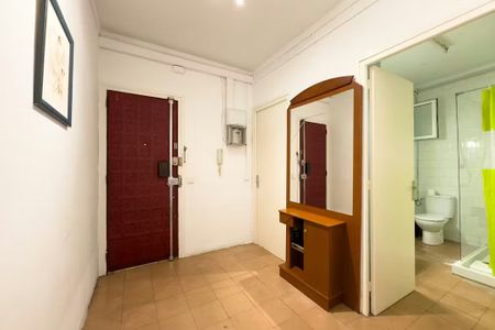 Carrer de la Riera Blanca, Barcelona, Catalonia 08028 - Photo 3