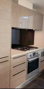 **Gold House**2BR 2BATH at Heart of Metrotown - Photo 3