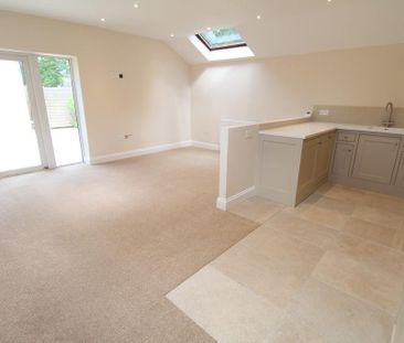 2 bedroom barn conversion to rent - Photo 2