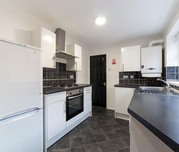 2 bed flat to rent in Prospect Place, Fenham, NE4 - Photo 3