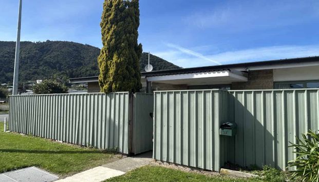 Sunny 2-Bedroom Home for Rent - Photo 1