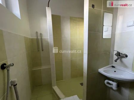 Pronájem bytu 3+1/B po rekonstrukci, Velvary - Photo 3