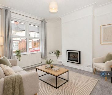 2 bedroom terraced house to rent - Photo 2