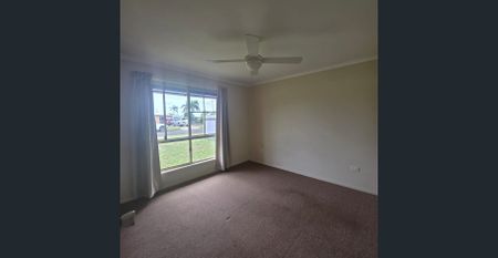 Charming 3-Bedroom Home in Quiet Thabeban, Great Location & Space! - Photo 3