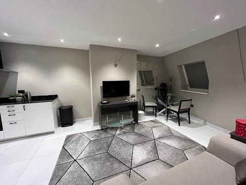 Studio Flat, Park Square East, LS1 - Photo 1