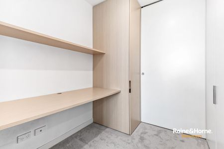 Private Resort Style Living - 14 month lease - Photo 4