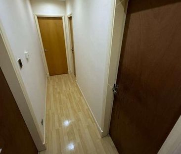 Delph Court, Woodhouse, Leeds, LS6 - Photo 6