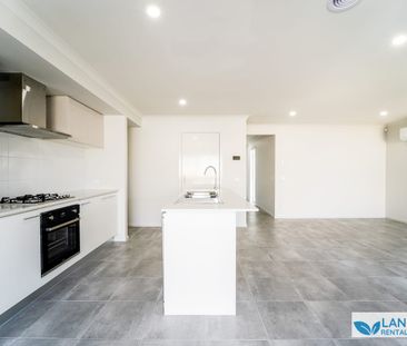 A Beautiful Home Awaits - Photo 6