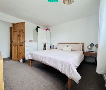 3 bedroom end of terrace house to rent - Photo 4