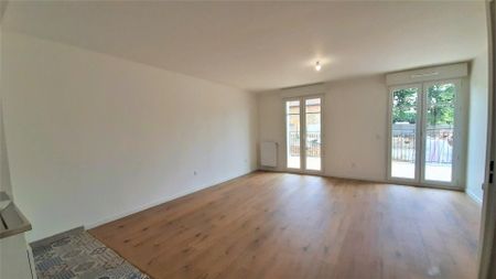 location Appartement T2 DE 45.5m² À VILLIERS SUR MARNE - Photo 2
