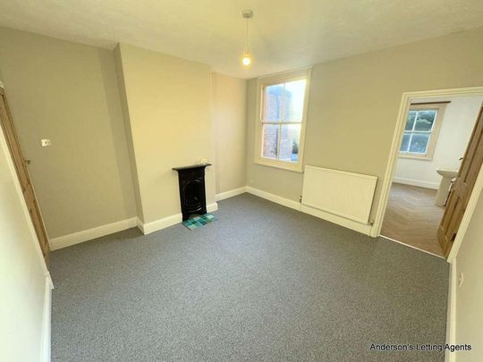 2 bedroom terraced house to rent - Photo 1