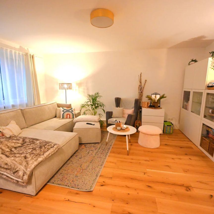 Wohlfühloase in Linz - 3 Zimmer Wohnung mit Balkon und riesigem Wohnzimmer - Photo 1