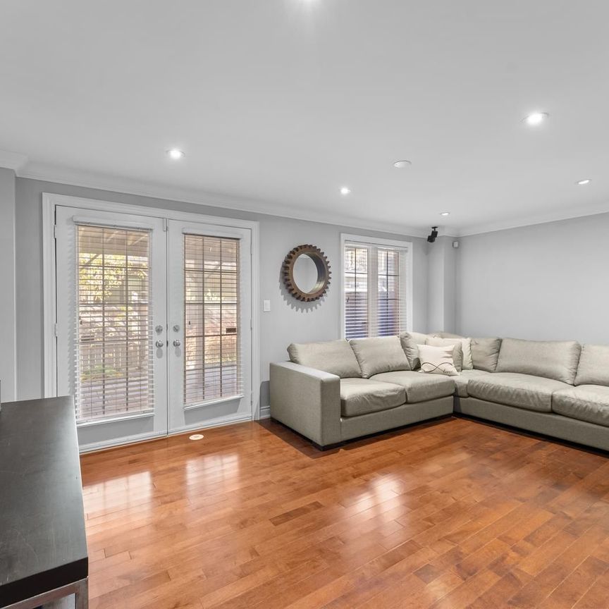 For Lease - 18 Isaac Devins Avenue, Vaughan, Ontario - Photo 1