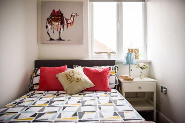 1 bedroom in a house share to rent - Photo 1