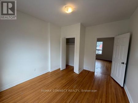 #Unit 2 - 267 Catharine Street N – Hamilton, Ontario - Photo 2