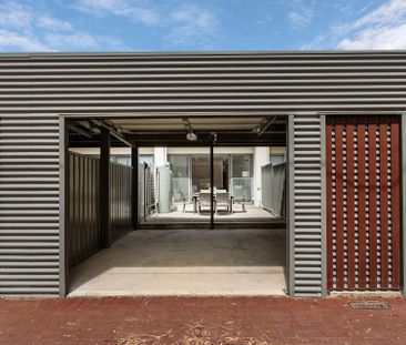 Stylish Urban Living in Brompton - Photo 6