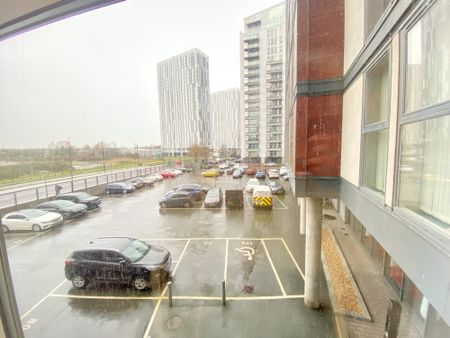 94 The Quays, Salford Quays, SALFORD - Photo 3