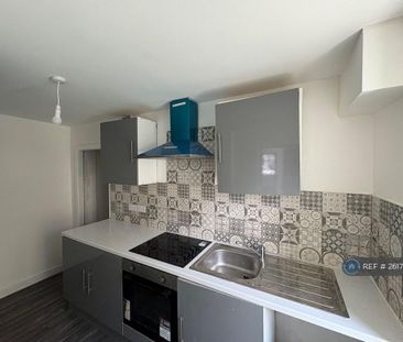 3 bedroom penthouse to rent - Photo 5