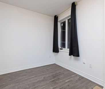 For Lease - 176 Hiawatha Road Unit# Bsmt, Toronto, Ontario - Photo 2