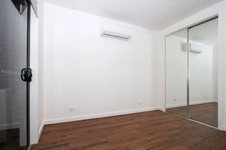 2/14 Croft Crescent, Reservoir VIC 3073 - Photo 2