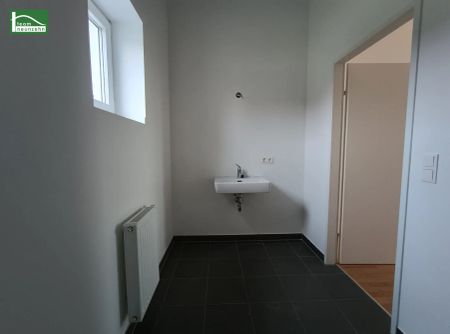 Dachgeschosswohnung mit großer Terrasse! Einziehen & unbefristet wohlfühlen! - Photo 4