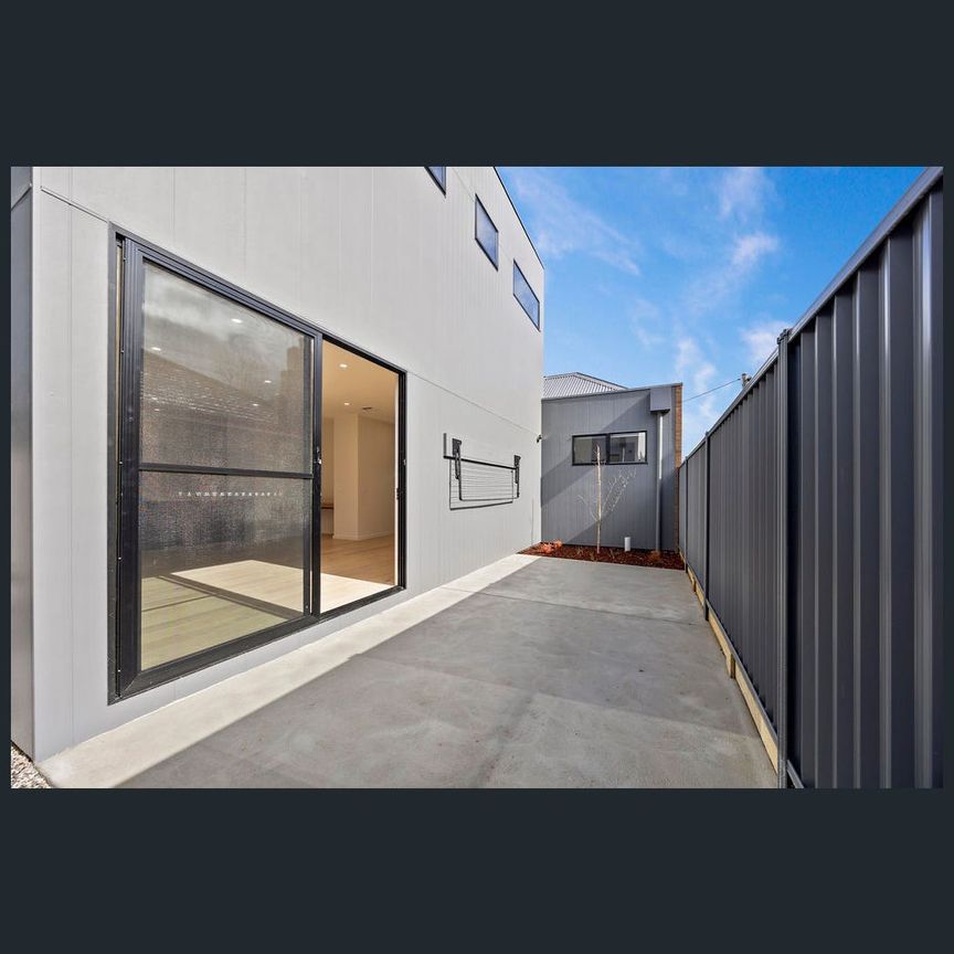 1/1002 Armstrong Street North, Ballarat North, Vic 3350 - Photo 1