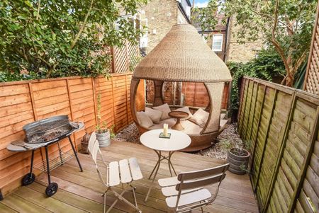 Ravenstone Street, Balham SW12 - Photo 4