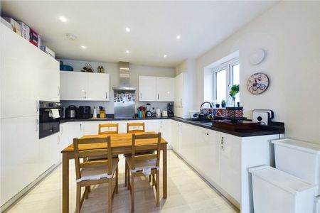 Beke Avenue, Shinfield, Reading, Berkshire, RG2 - Photo 3