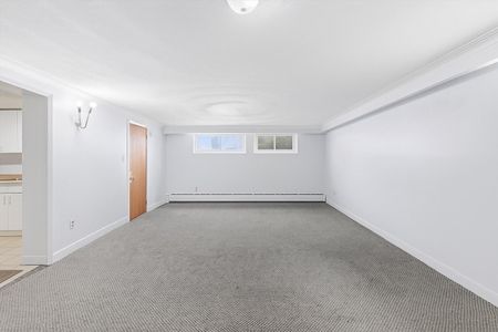 For Lease - 35 Twenty Fourth Street Unit# Lower, Toronto, Ontario - Photo 5