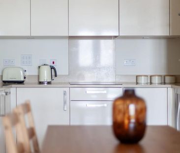 2 bedroom flat to rent - Photo 3